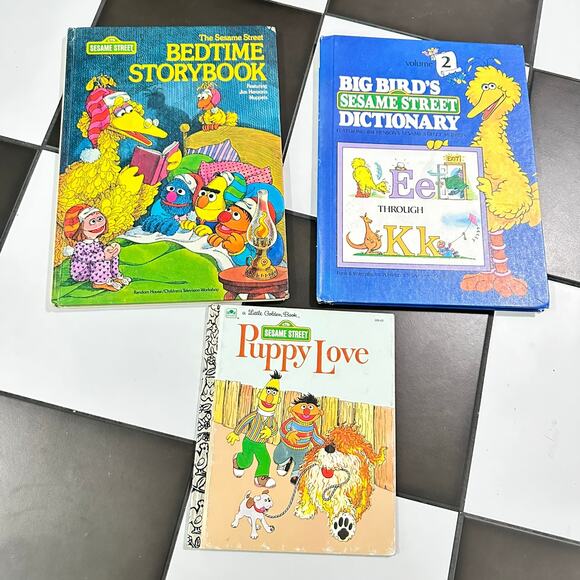 X19 Vintage Sesame Street Book Club Book & More Big Bird 70s- 80s - Picture 11 of 15